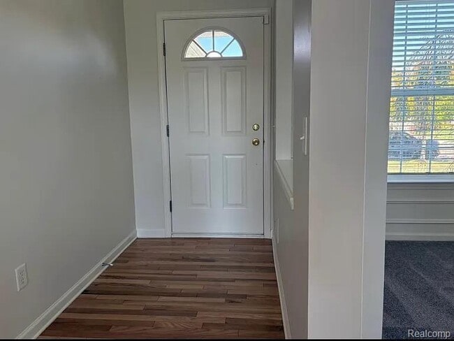 Building Photo - 4270 Sonata Dr