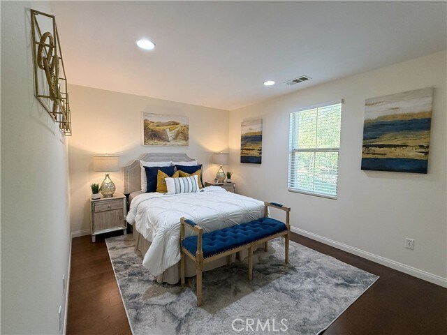 Building Photo - 81 Keepsake