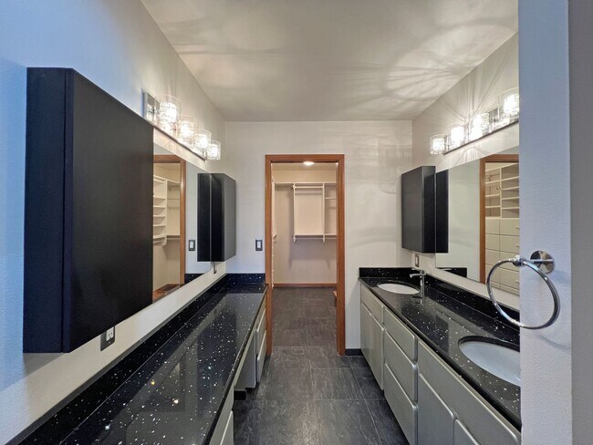 Building Photo - Stunning 4 Bedroom 2.5 Bath with Peek-a-Boo View of Puget Sound