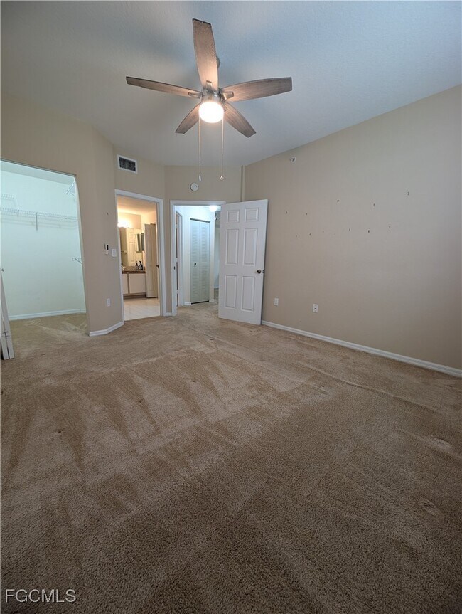 Building Photo - 6481 Aragon Way