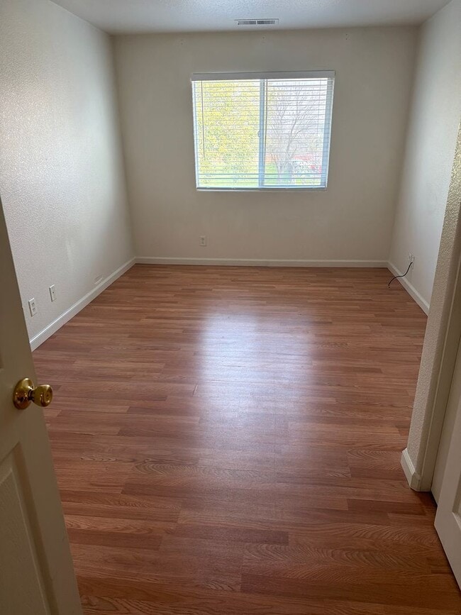 Building Photo - 243 F St