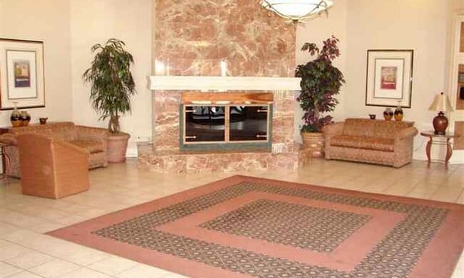 Building Photo - 8C Benjamin Franklin Dr