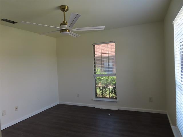 Building Photo - 3054 Modella Ave