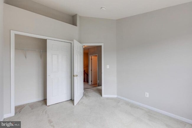 Building Photo - 25286 McIntyre Sq