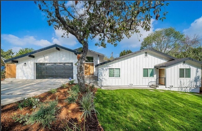 Building Photo - 17029 Janison Dr