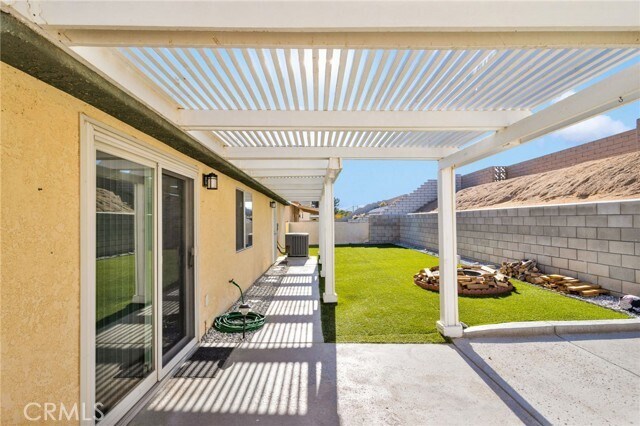 Building Photo - 14411 Schooner Dr