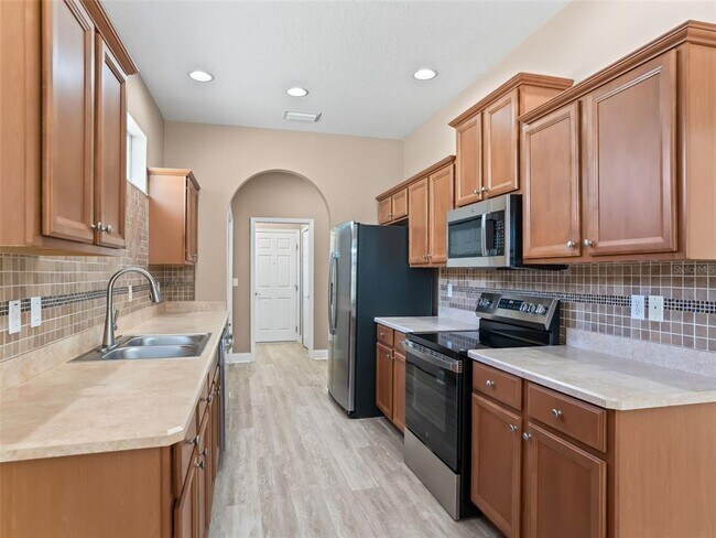 Building Photo - 3836 SW 33rd Terrace