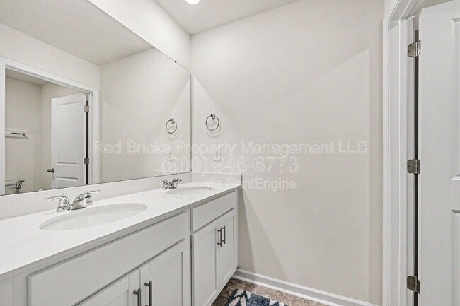 Building Photo - 10749 Adair Wds Dr