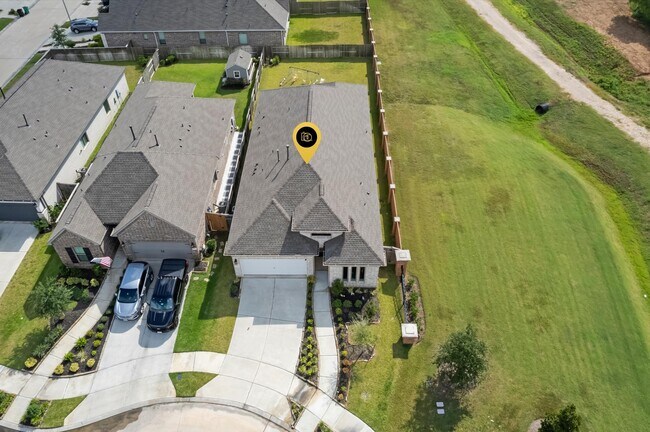 Building Photo - 1939 Misty Field Dr