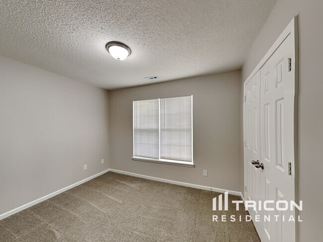 Building Photo - 2127 Dawn Ridge