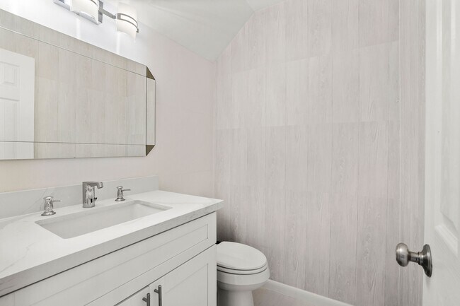 Building Photo - 11002 Hammerly Blvd