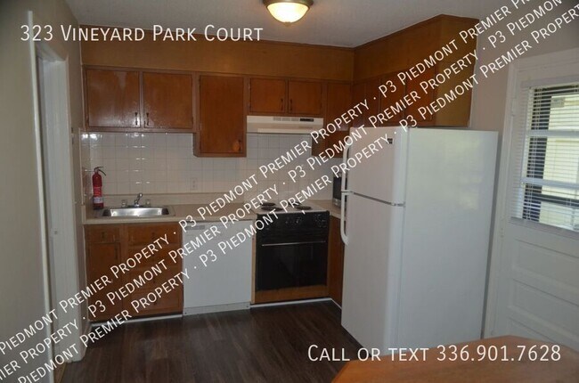 Building Photo - 323 Vineyard Park Ct