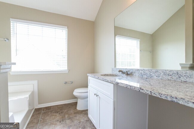 Building Photo - 3408 Newgold Ter