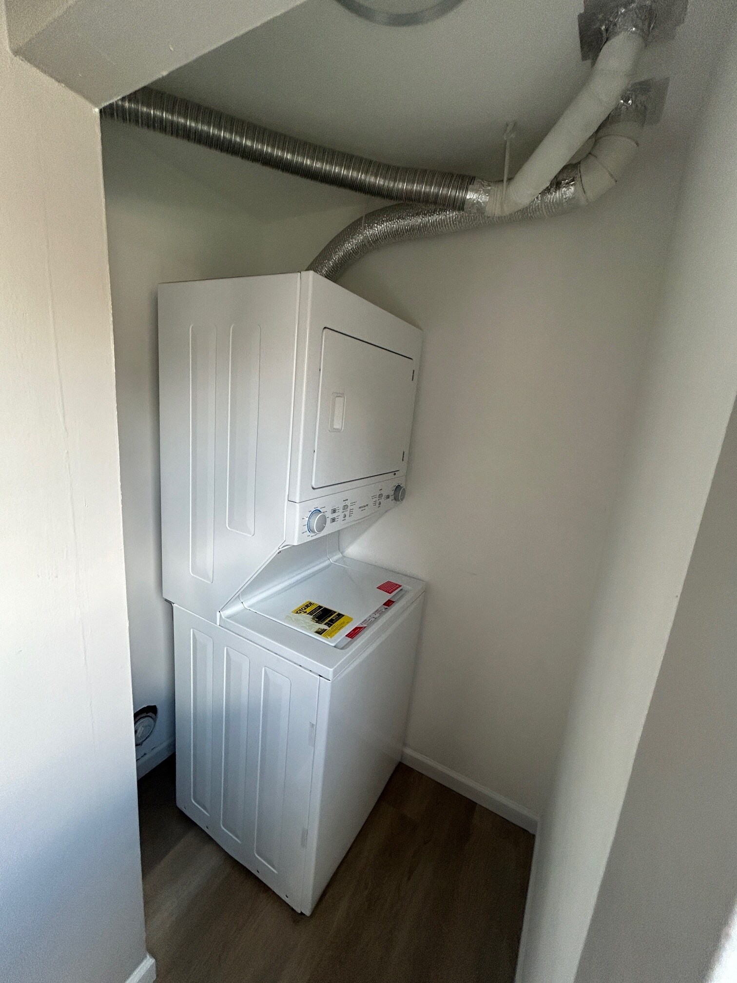 Building Photo - 31831 Grand River Ave