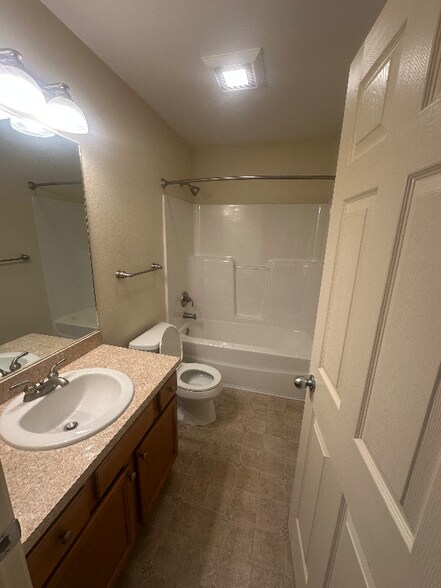 Building Photo - 6140 Austin St