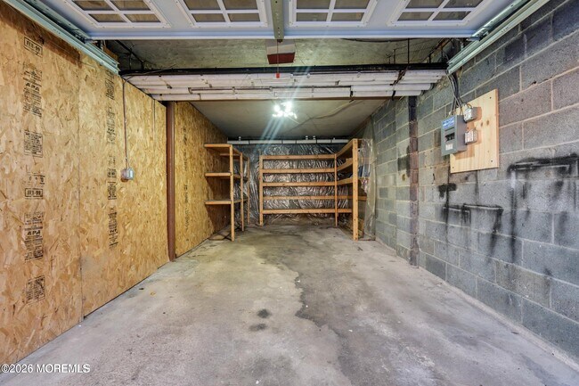 Building Photo - 283 Spring St