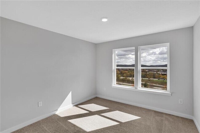 Building Photo - 126 Scotland Ln