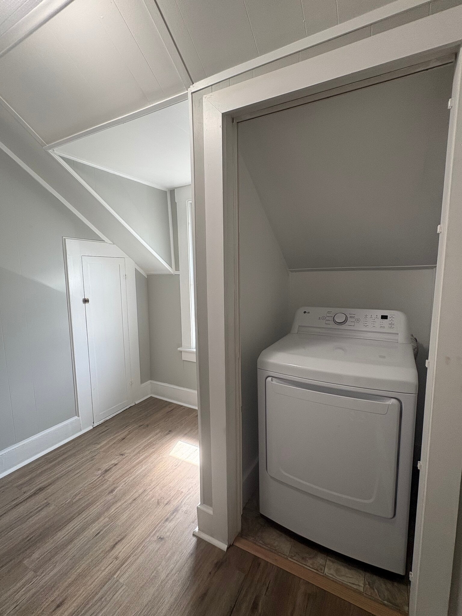 Bonus Space and Dryer - 1392 Gorham St