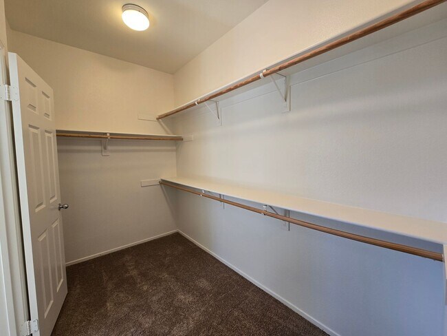 Building Photo - Moreno Valley Single Story Home