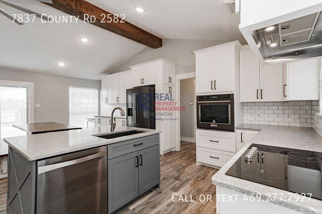 Building Photo - 7837 Co Rd 2582