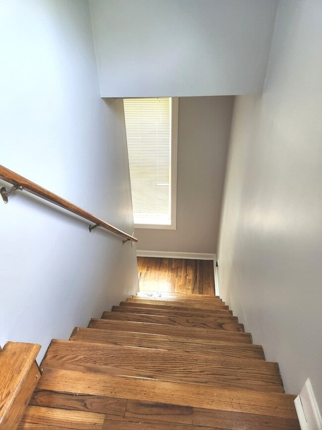 Building Photo - 5325 S Honore St
