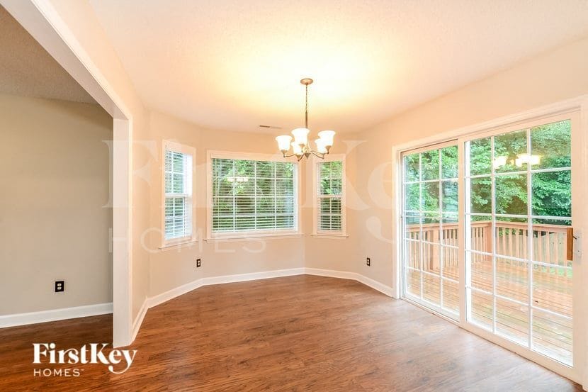 Building Photo - 270 Coghill Dr