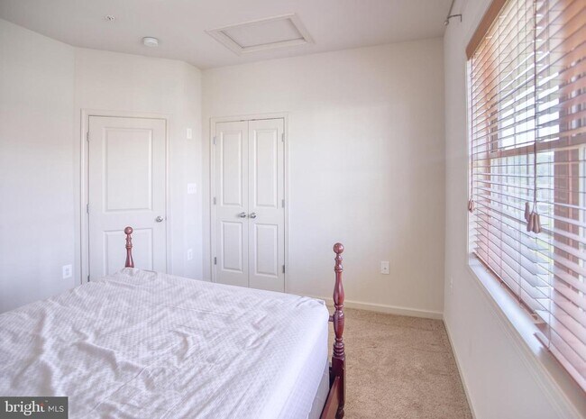 Building Photo - 13336 Redspire Dr