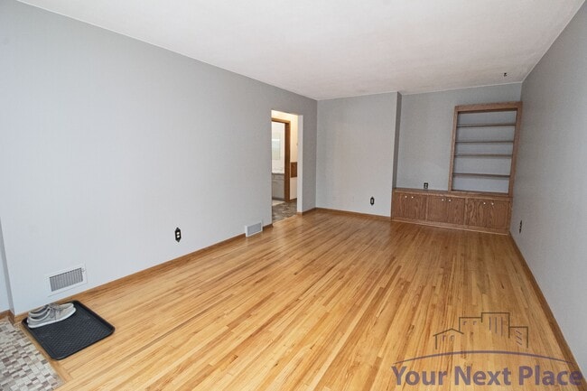 Building Photo - 4359 Toledo Ave N