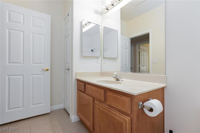 Building Photo - 7185 S Durango Dr