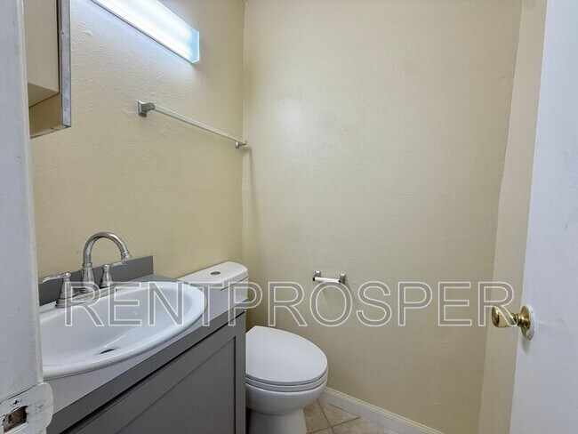 Building Photo - 4149 S Semoran Blvd