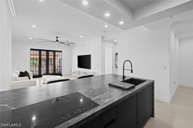 Building Photo - 23191 Fashion Dr