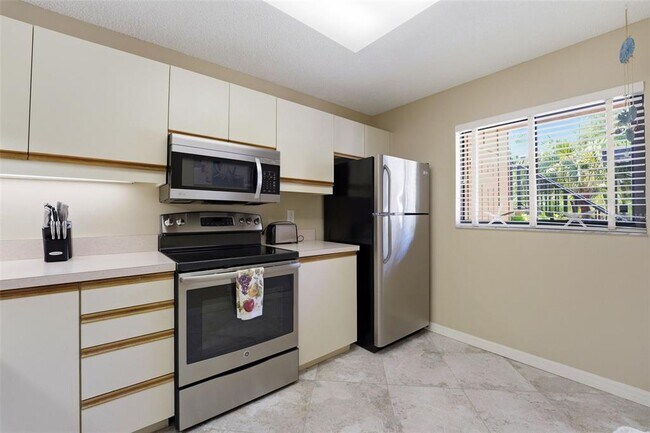 Building Photo - 5501 Ashton Way