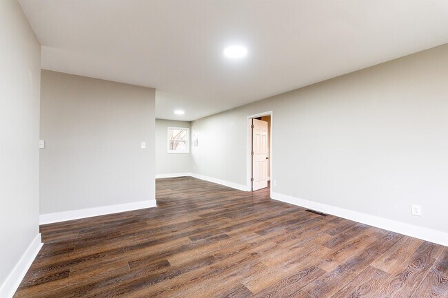 Building Photo - 362 S Murray Hill Rd