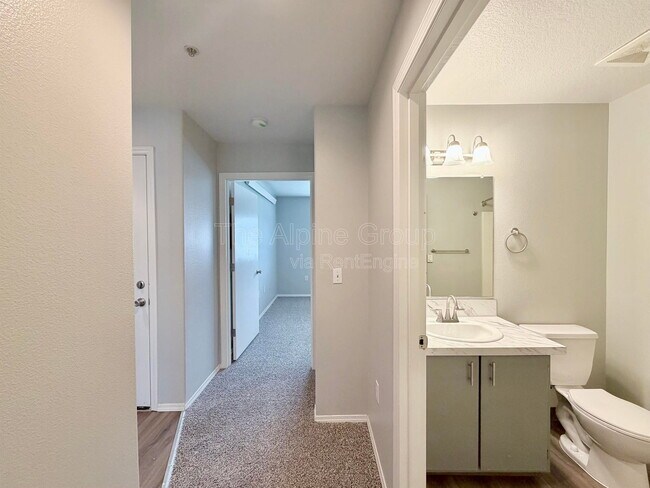 Building Photo - 10020 SW 125th Ave