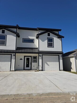 Building Photo - 12975 Centaurus Ct