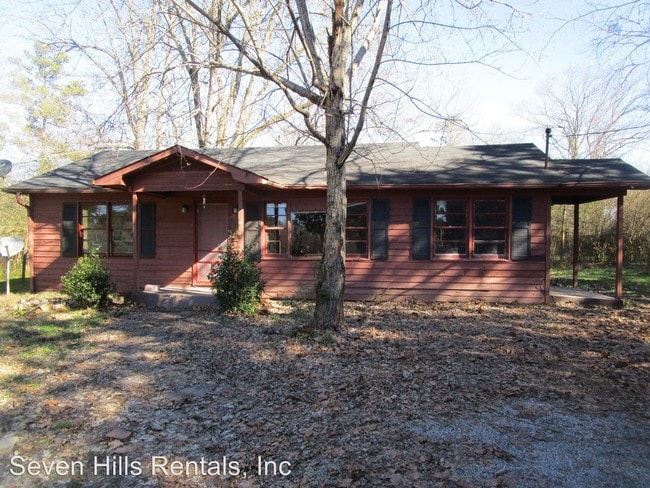 Primary Photo - 3 br, 1 bath House - 756 Old Summerville Road