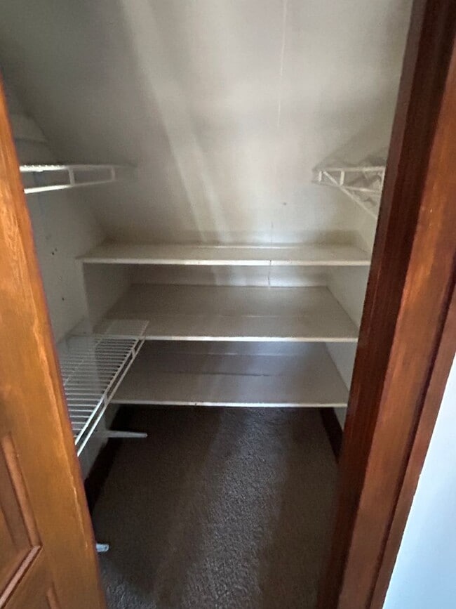 Building Photo - House for Rent