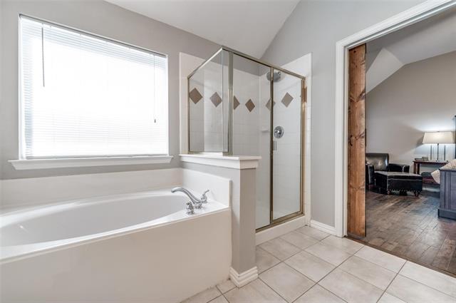 Building Photo - 10424 Hay Meadow Dr