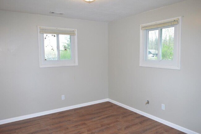 Building Photo - 16818 Coldwater Rd