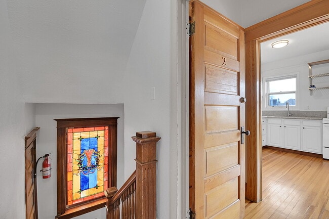 Building Photo - $1,475, 1 bed, 1 bath located in Denver
