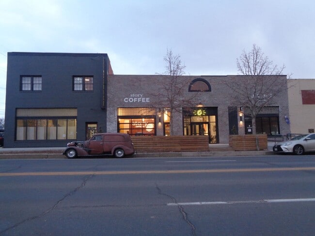 Building Photo - 3321 W Bijou St
