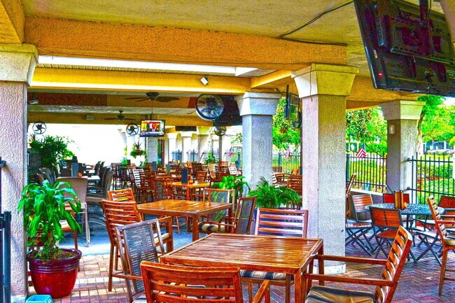 Building Photo - 3281 Soho St