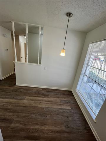 Building Photo - 824 Johnnie Row