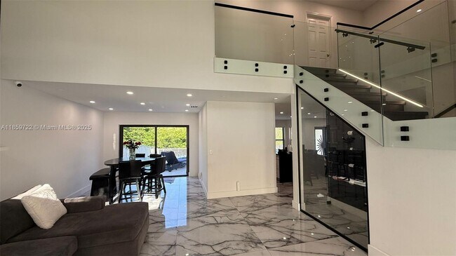 Building Photo - 1211 SW 178th Way