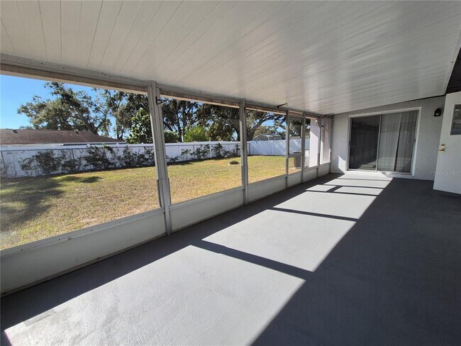 Building Photo - 2924 Ripplewood Dr