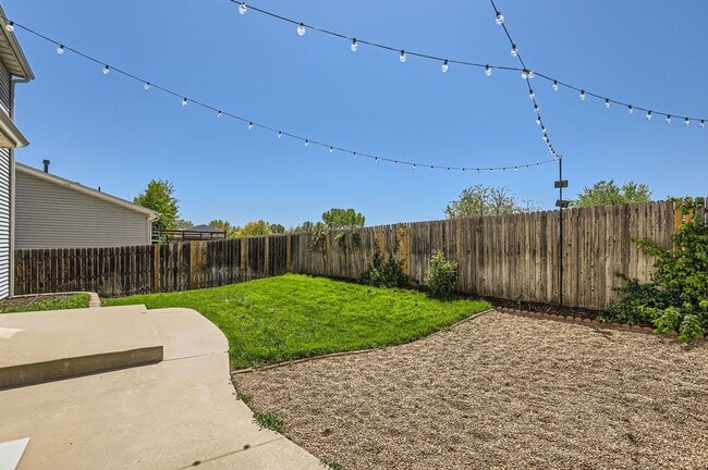 Building Photo - Gorgeous 4 Bed 2.5 Bath Home in Wolf Creek!