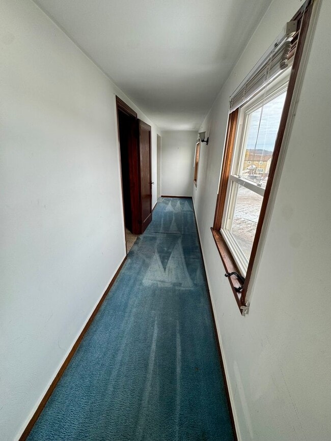 Building Photo - 3 Bedroom 2 Bath in Natrona Heights, PA!