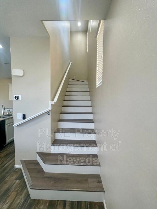 Building Photo - 7584 Eastham Bay Ave
