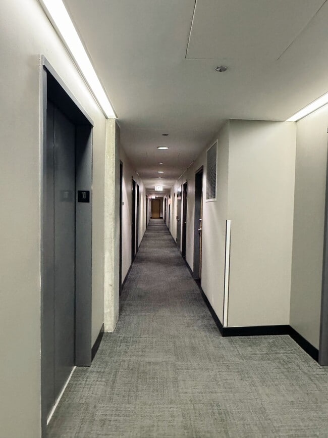 Building Photo - 1720 S Michigan Ave