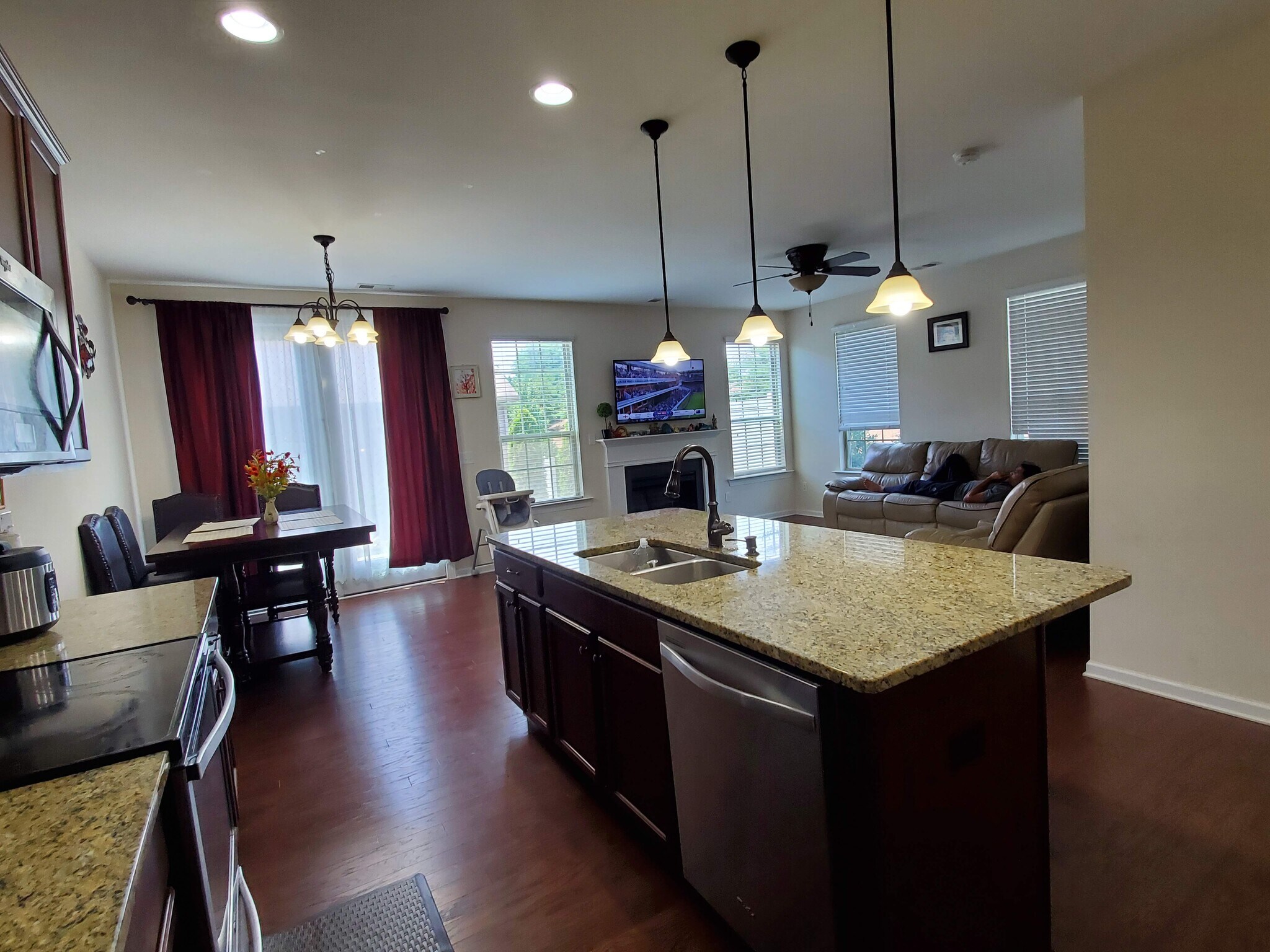 Building Photo - 808 Ayrshire Ave